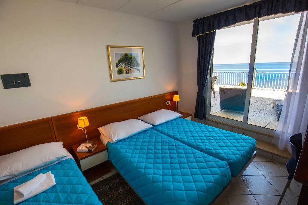 APARTMENT ONE BEDROOM WITH TERRACE Room, Splendid Resort, Istria