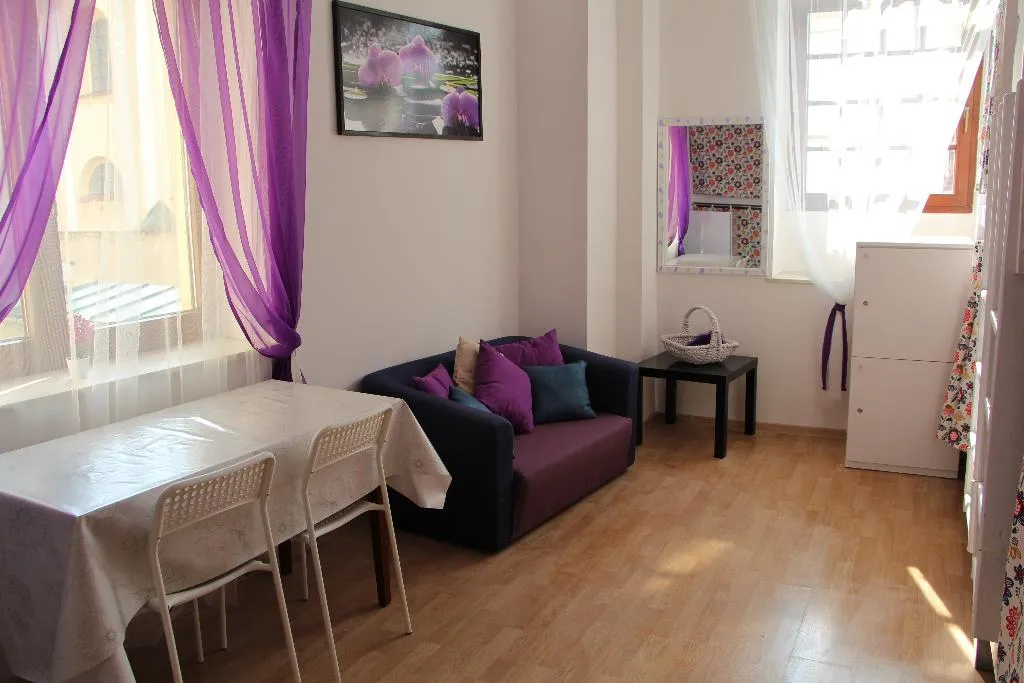 Bed in dormitory CAPACITY 8 WITH SHARED BATHROOM Room, Lorf Hostel&Coffee, Krakow