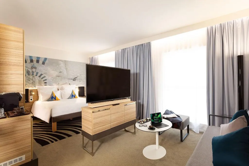 DOUBLE CLASSIC DOUBLE BED Room, Novotel Tunis Lac, Tunisia