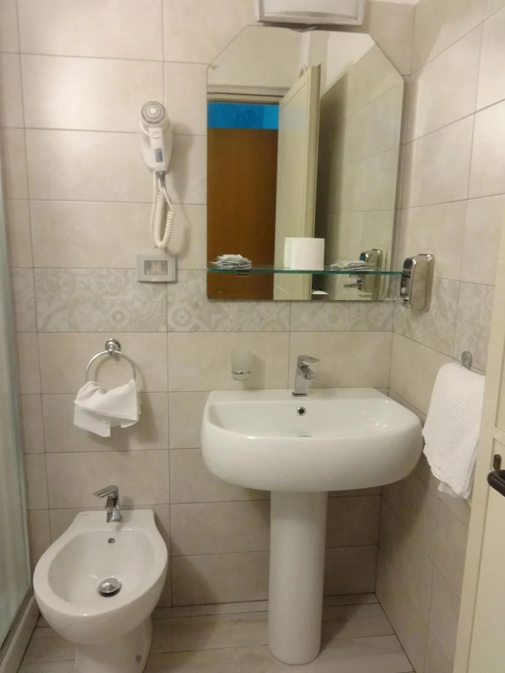 Room, Hotel Centrale Europa, Catania