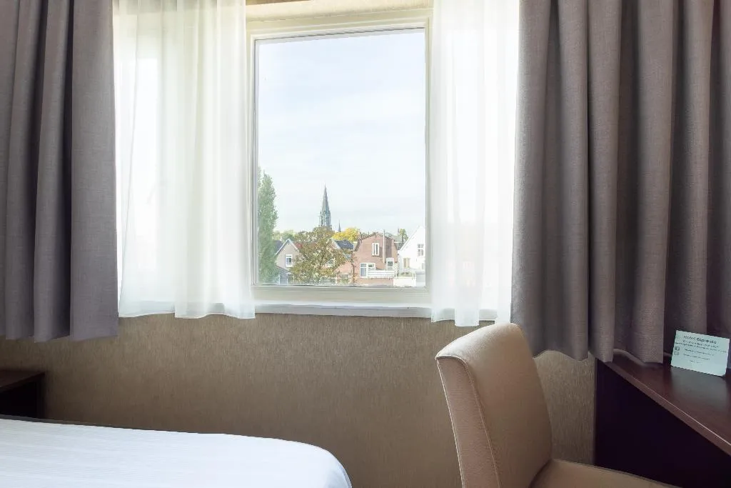 DOUBLE STANDARD Room, Espresso City Centre, Amsterdam