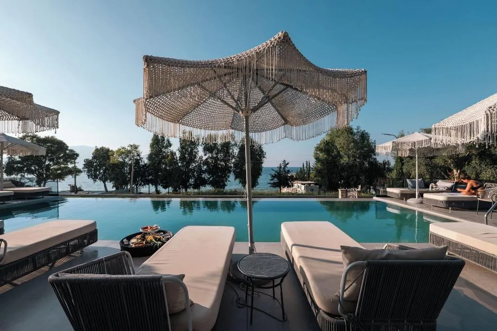 Sports and Entertainment, Mazarine Hotel, Kavaje