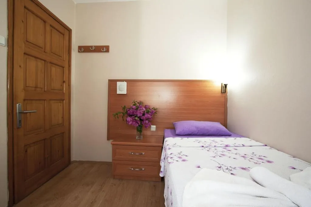 Room, Yalcin Hotel, Izmir