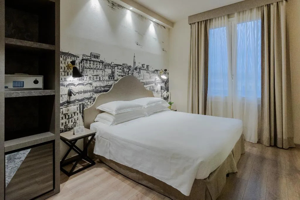 DOUBLE EXECUTIVE Room, Grand hotel Mediterraneo, Florence