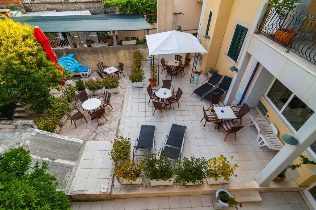 Terrace, Villa Pattiera, Dubrovnik