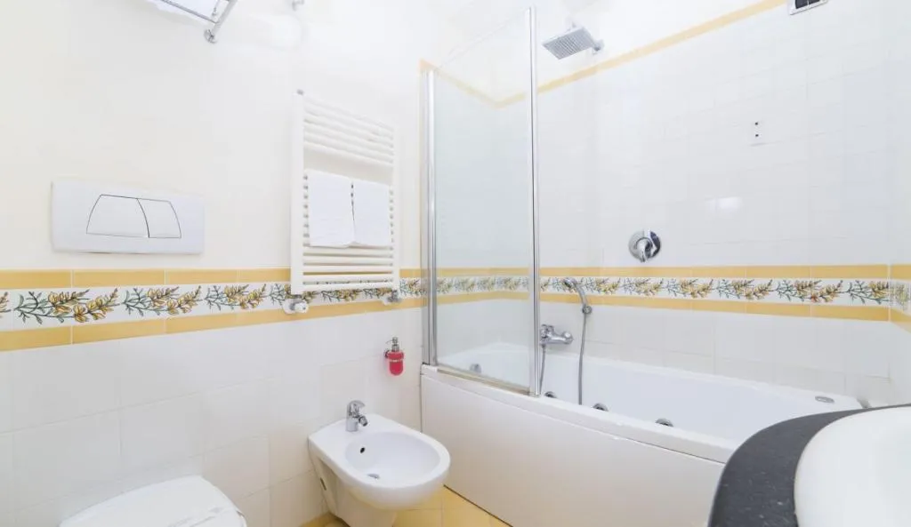 TRIPLE DELUXE Room, Hotel Villa Annalara, Naples