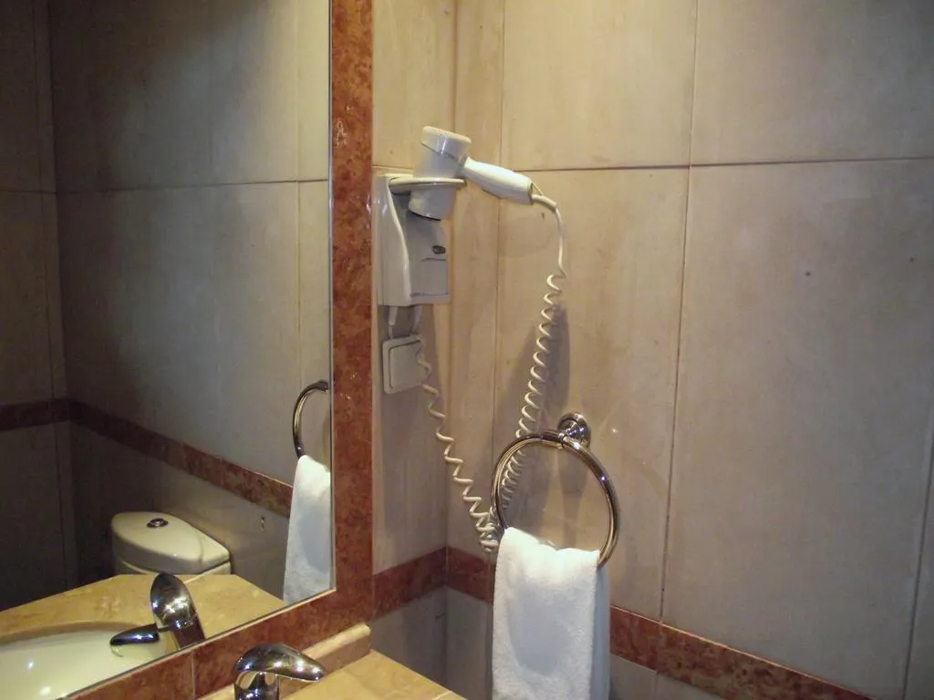 SINGLE ECONOMY Room, Dom Sancho I, Lisbon