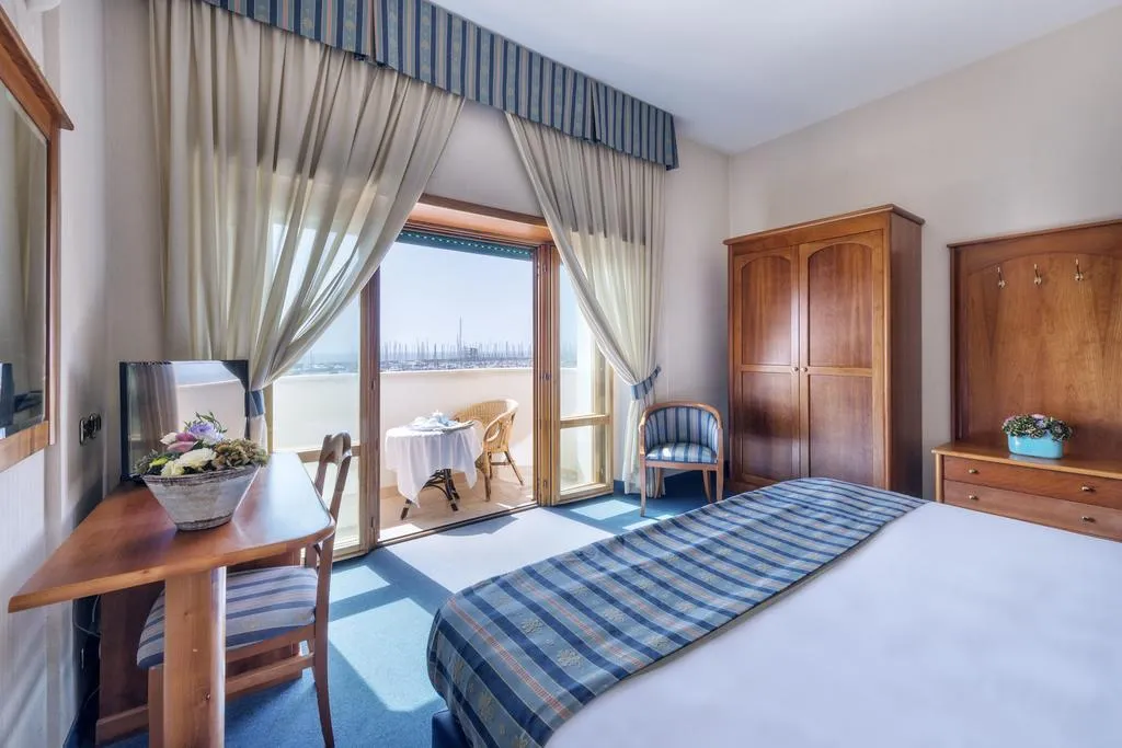 DOUBLE COMFORT Room, Astura Palace, Rome