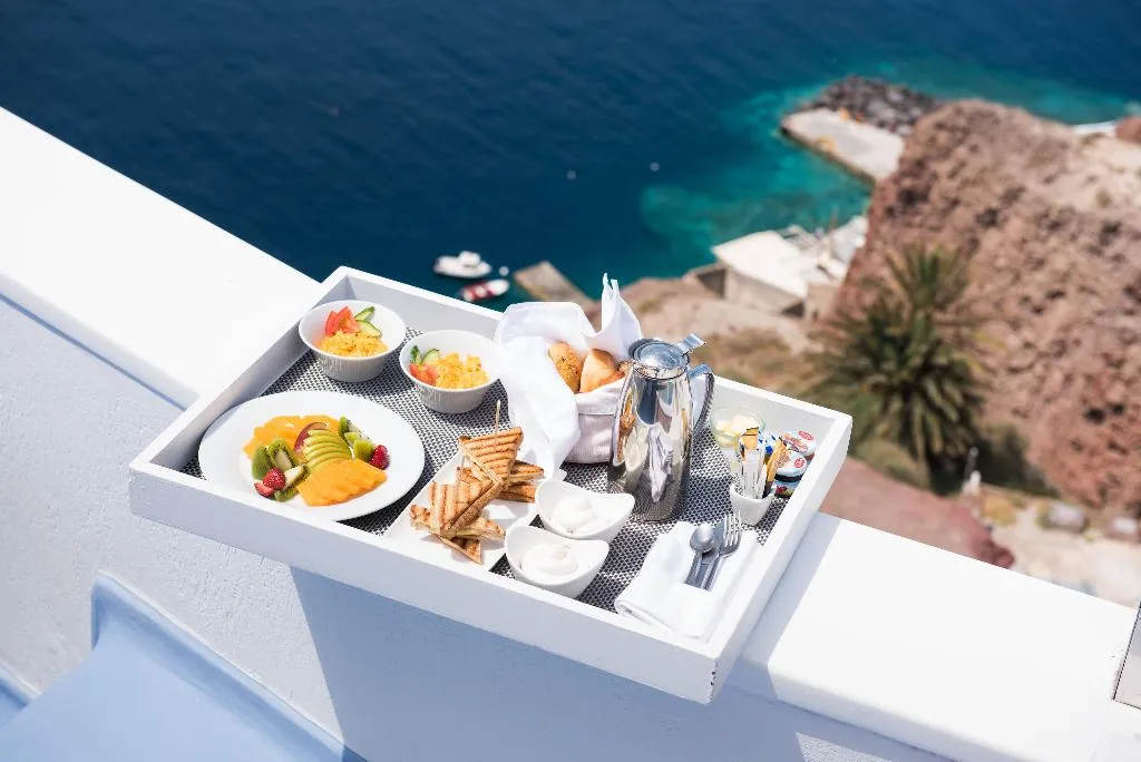 General view, Hyperion Oia Suites, Santorini