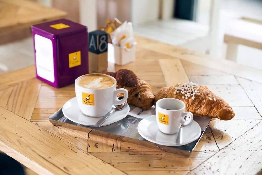 Restaurant, Amalia Bakery Home, Milan