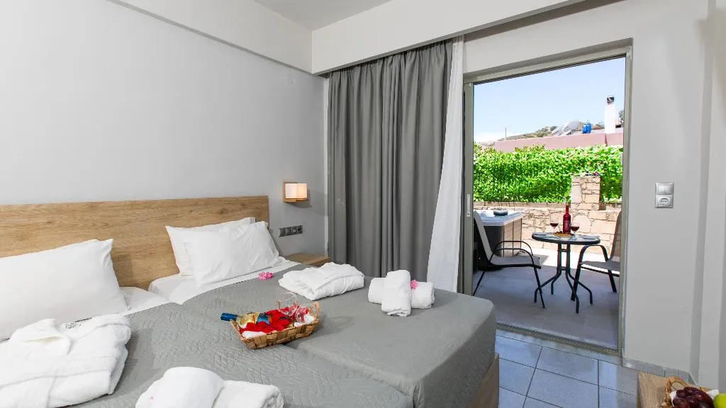 Double or Twin WITH JACUZZI Room, Resol Hotel, Crete