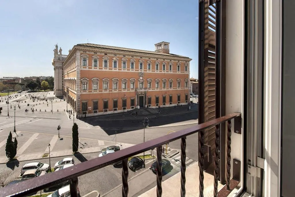 Room, Laterani Suite, Naples
