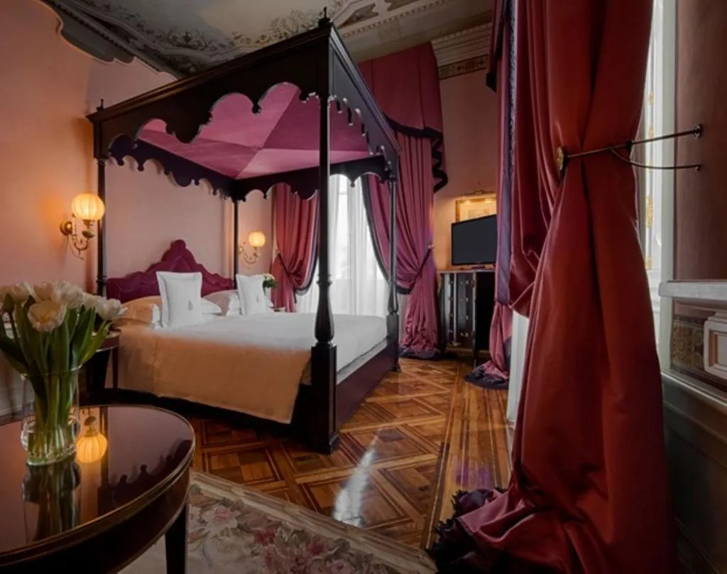 JUNIOR SUITE STANDARD Room, Villa Cora, Florence
