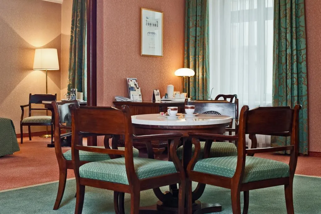 APARTMENT DELUXE Room, Grand Hotel, Krakow