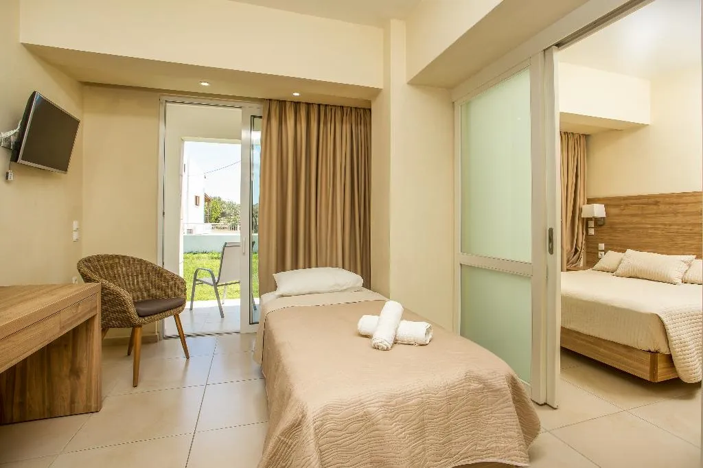 FAMILY ROOM GARDEN VIEW Room, Evita Studios, Rhodes
