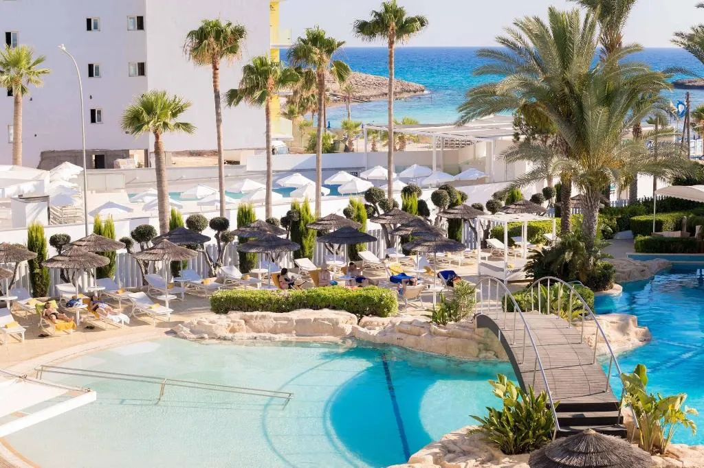 Sports and Entertainment, Tasia Maris Beach Hotel and Spa - Adults Only, Cyprus