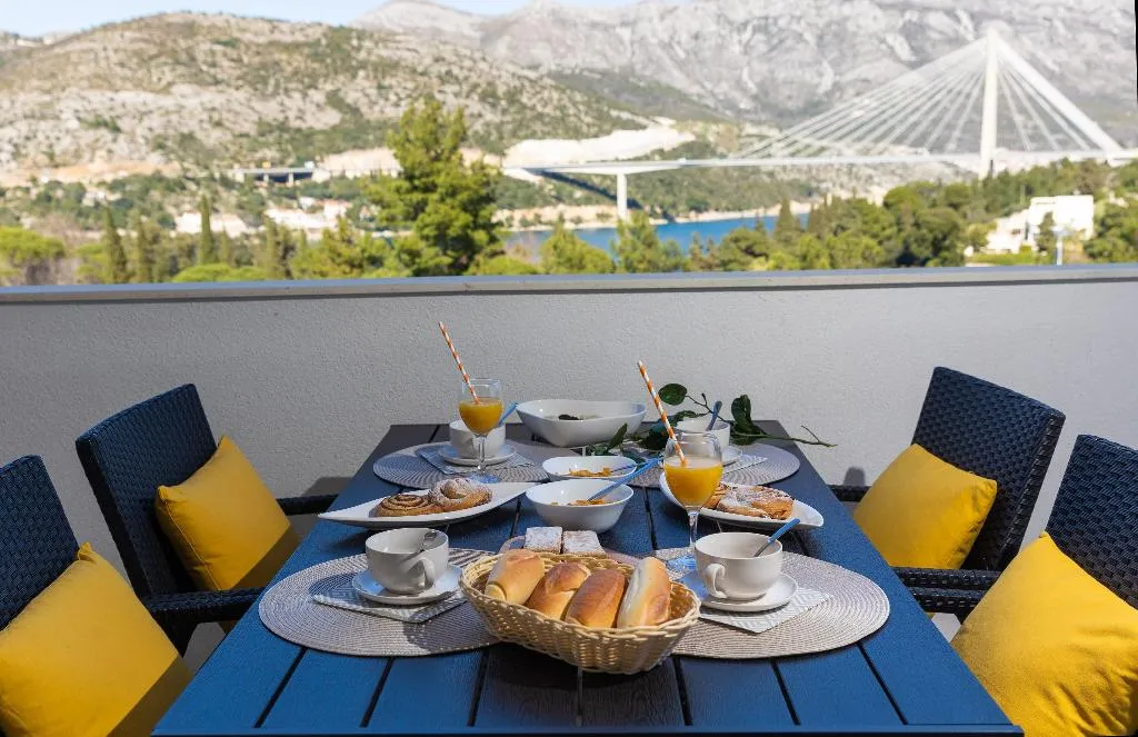 APARTMENT TWO BEDROOMS Room, Villa Erna, Dubrovnik