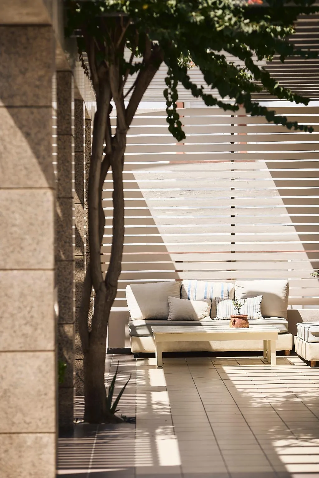 Terrace, Tylissos Beach Hotel - Adults Only, Crete