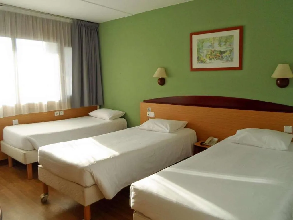 Double or Twin CAPACITY 3 Room, Travelodge Barcelona del Vallès, Barcelona