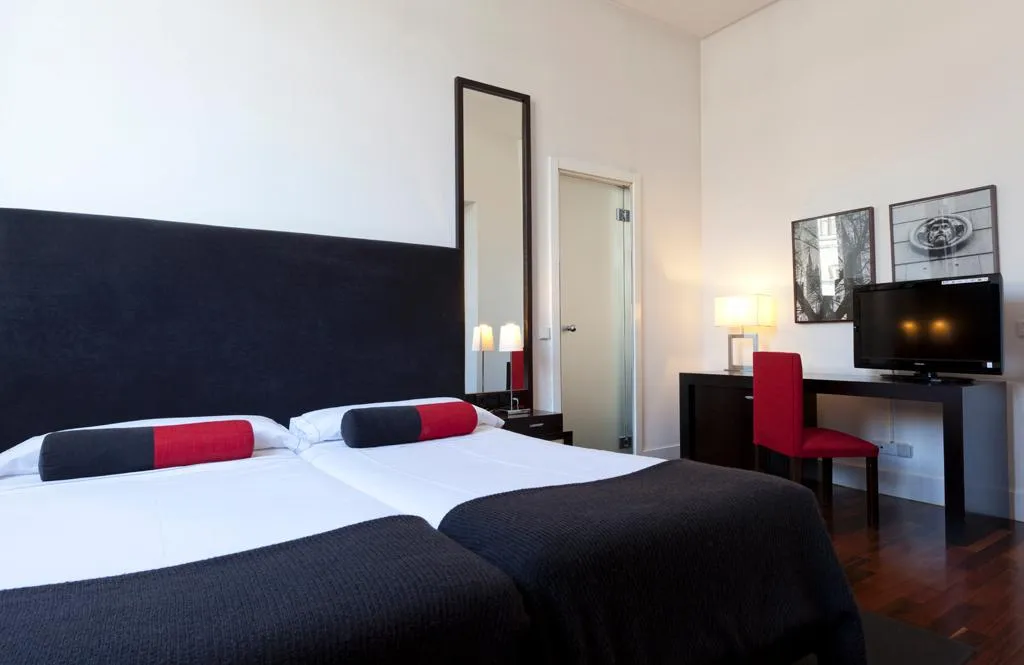 DOUBLE STANDARD Room, Quatro Puerta del Sol, Madrid