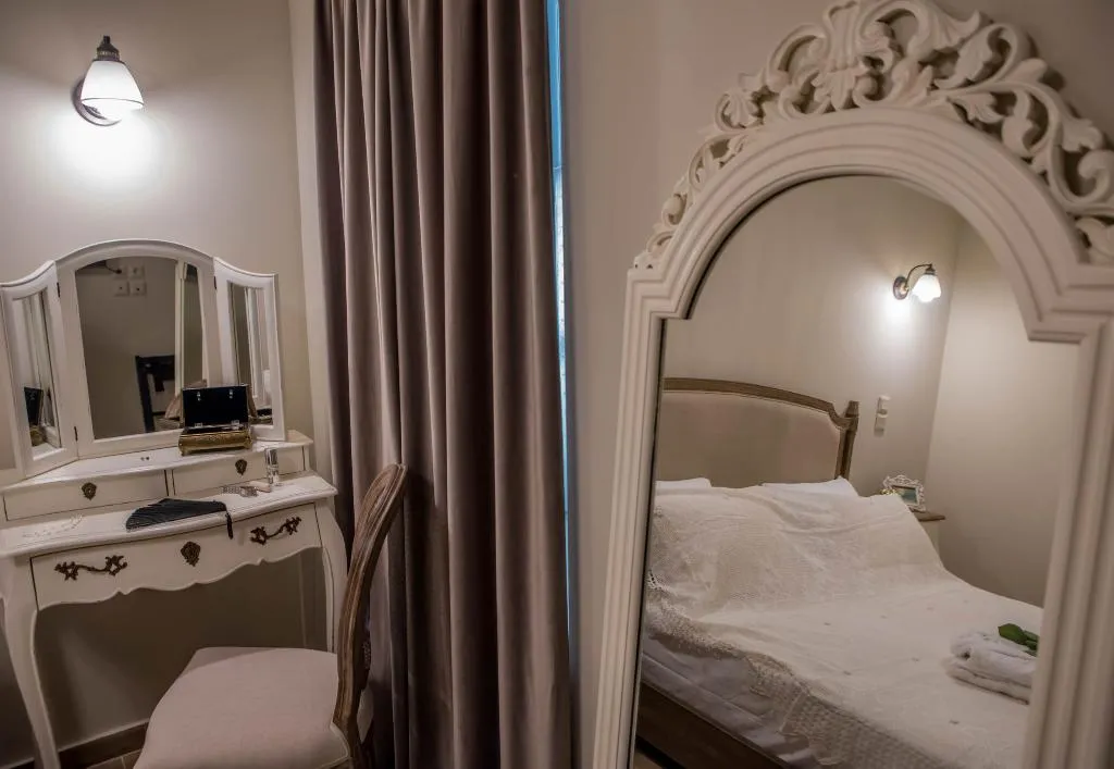 SUITE TWO BEDROOMS Room, Kyria Boutique House, Athens