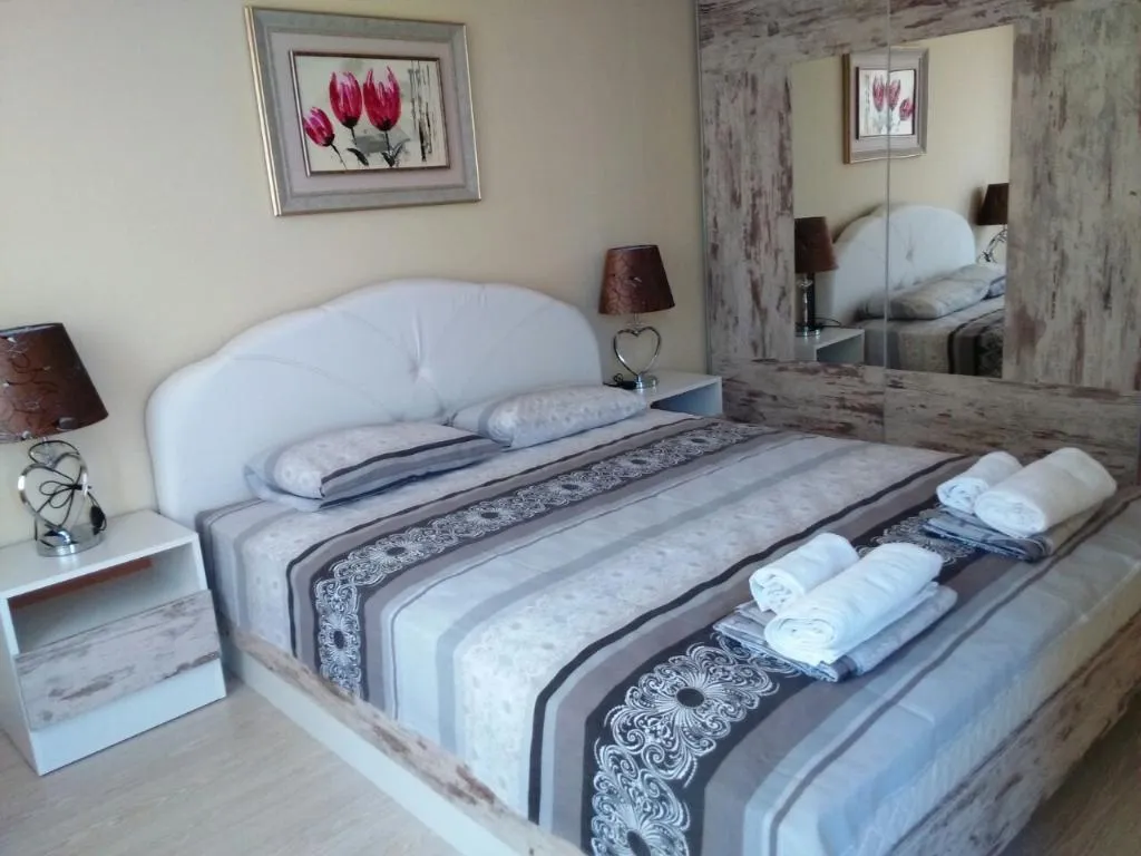 APARTMENT ONE BEDROOM Room, Persey Admiral Plaza Apartments, Bourgas