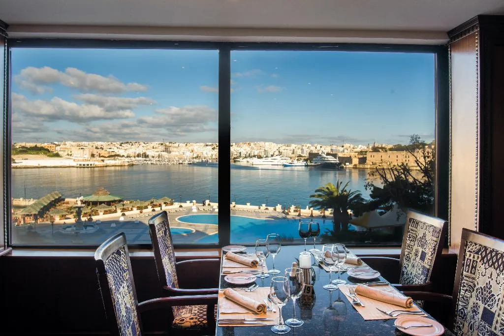 Restaurant, Grand Hotel Excelsior, Malta