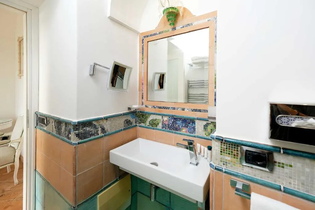 SUITE ONE BED Room, Botanico San Lazzaro, Naples