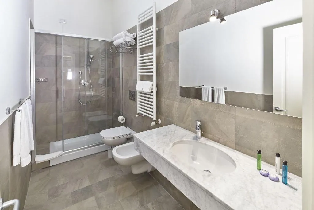 QUADRUPLE WITH DOUBLE BED Room, Dedo Boutique Hotel, Florence