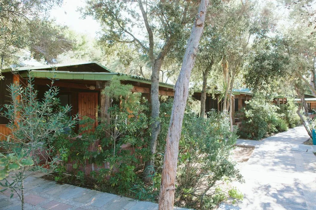 BUNGALOW CAPACITY 4 Room, Torre Del Porticciolo Camping - Village - Gampling, Alghero