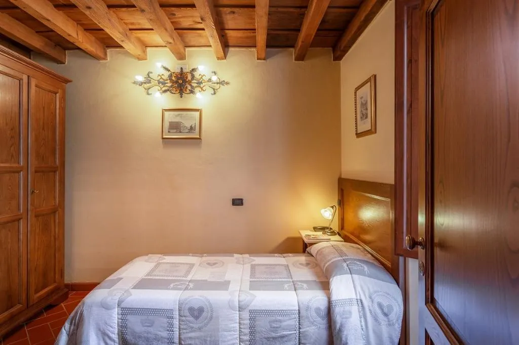SINGLE STANDARD Room, Palazzo Graziani, Florence