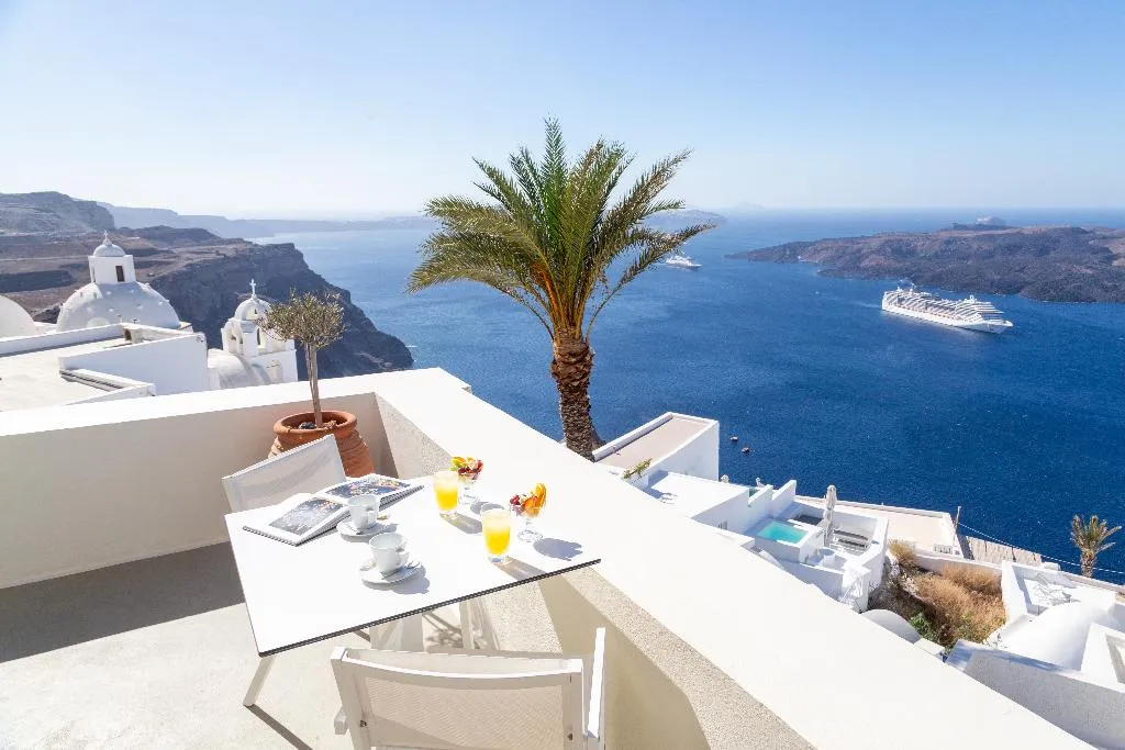 SUITE STANDARD Room, Pantelia Suites, Santorini