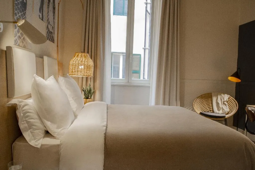 Double or Twin STANDARD Room, Room Select Via Veneto, Rome