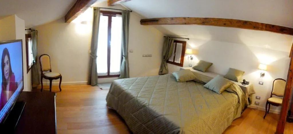 DOUBLE DELUXE WITH TERRACE Room, Sant Antonin, Venice