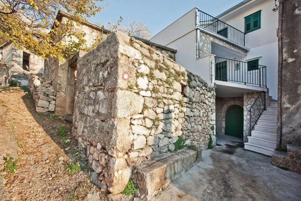 Sports and Entertainment, Villa Vinka, Split