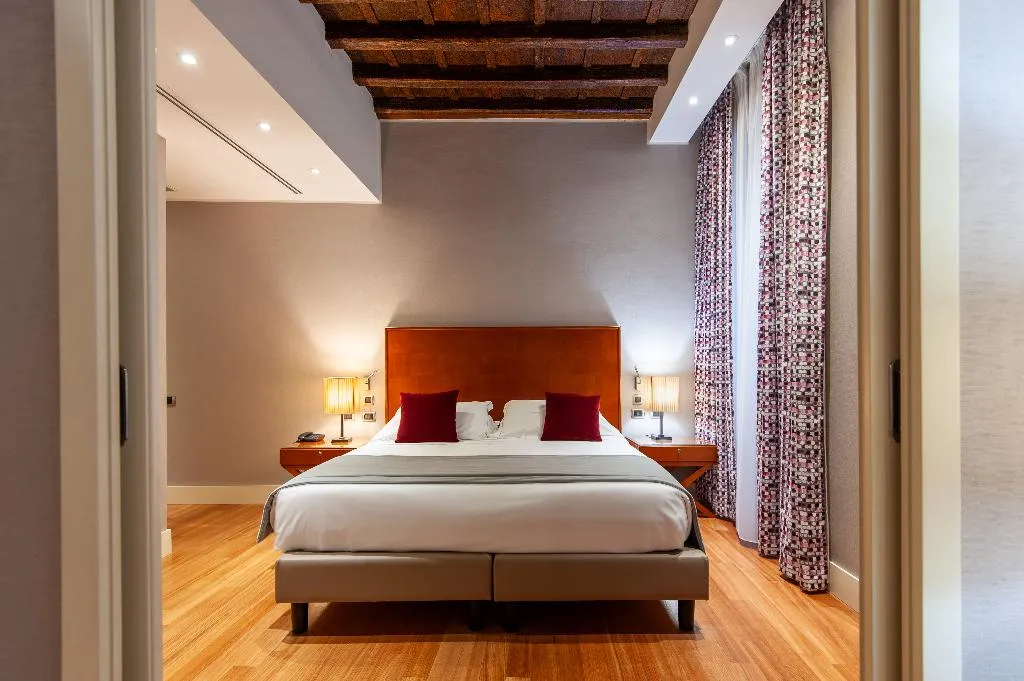 JUNIOR SUITE STANDARD Room, Delle Nazioni, Rome