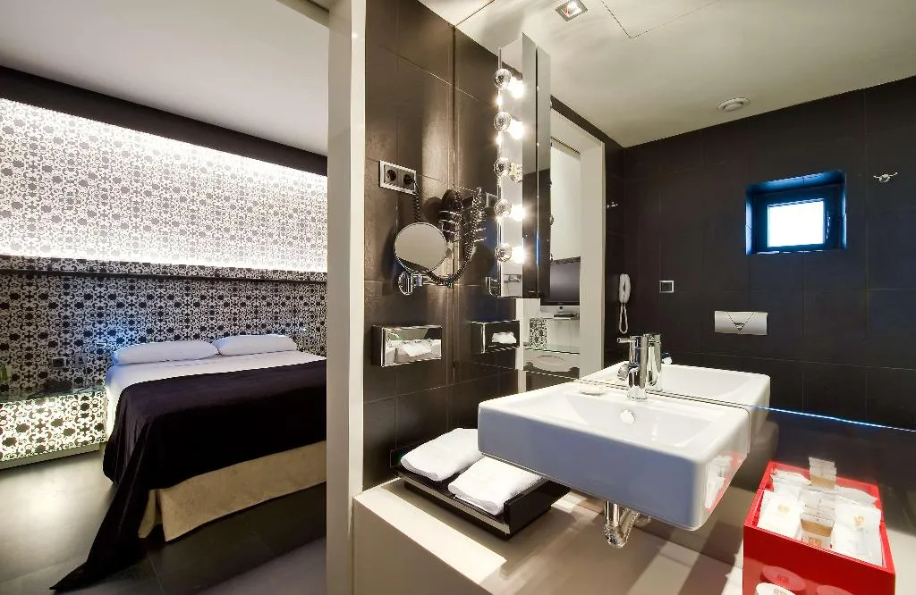 Room, Vincci Via 66, Madrid