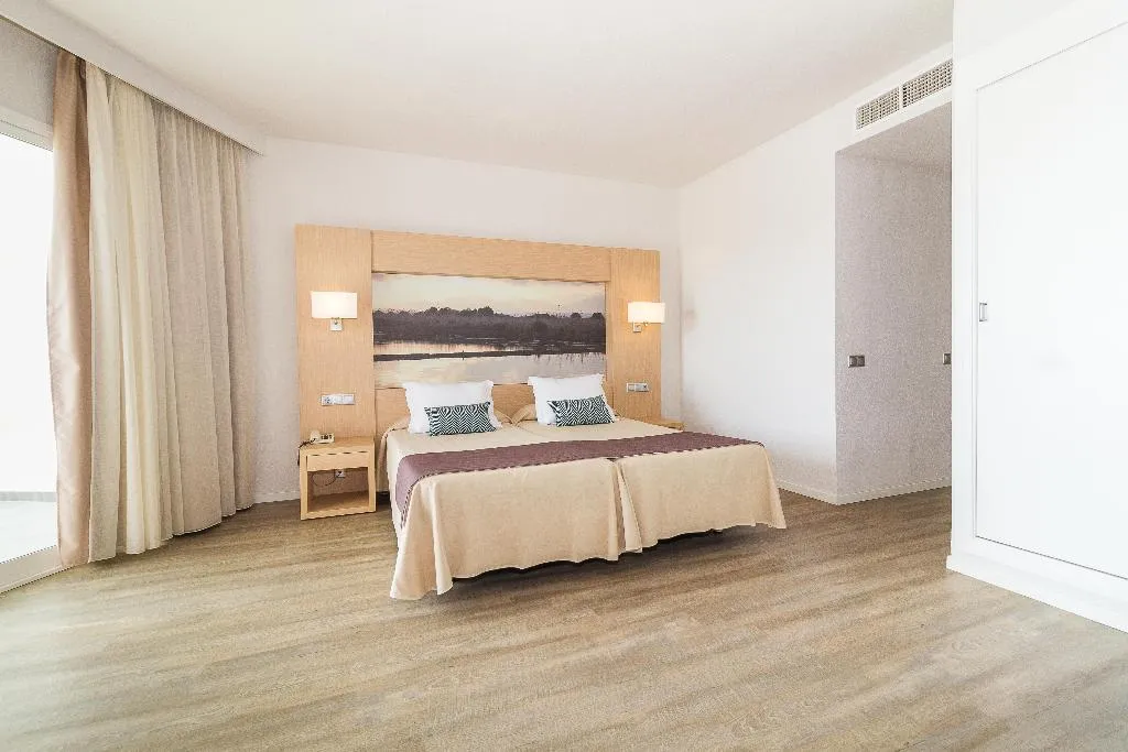 FAMILY ROOM STANDARD Room, Eix Lagotel Holiday Resort, Majorca