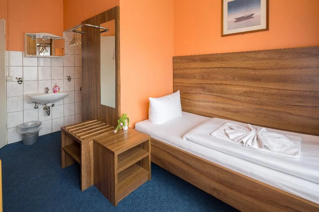 DOUBLE STANDARD Room, Alper Hotel Am Potsdamer Platz, Berlin