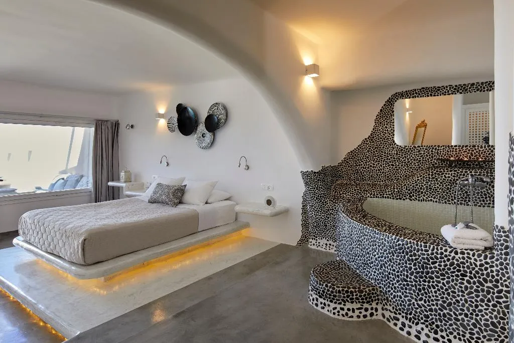 SUITE STANDARD Room, Suites of the Gods Cave Spa, Santorini