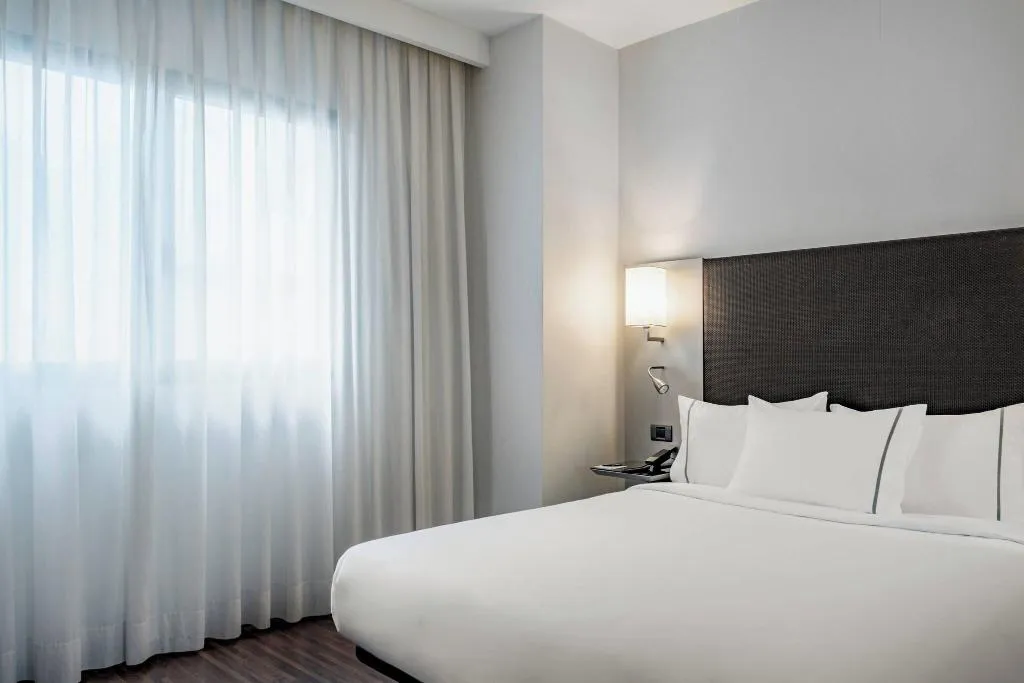 DOUBLE QUEEN SIZE BED Room, AC Algeciras, Costa De La Luz