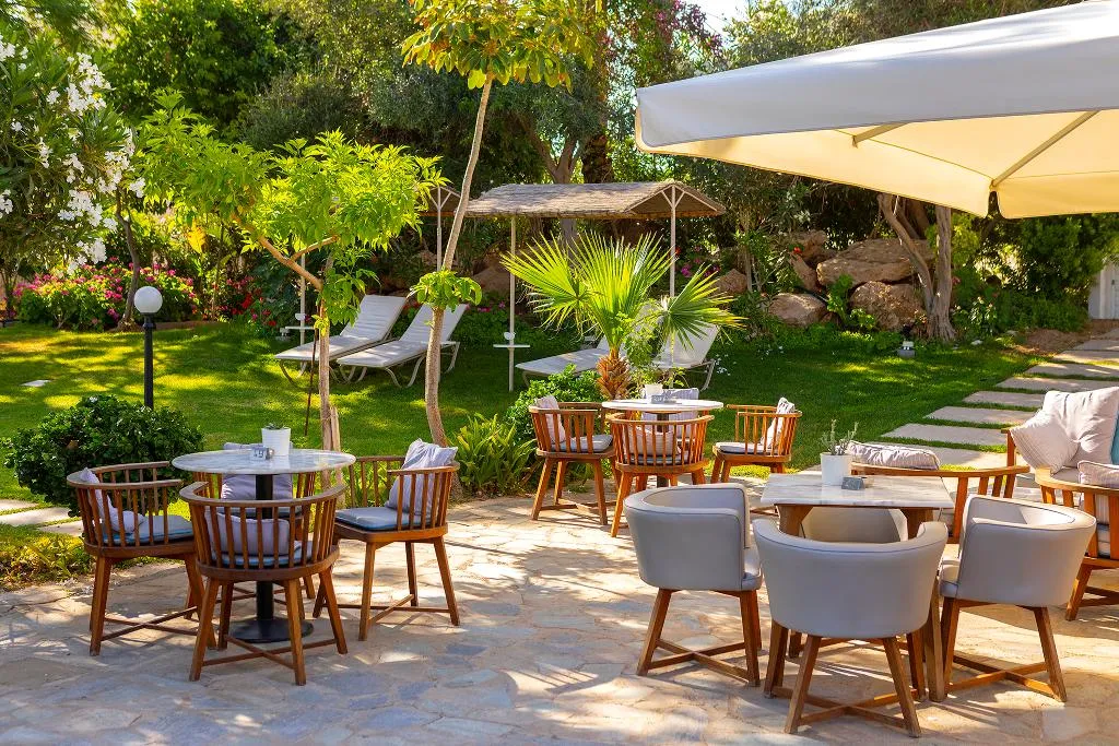 Bar, Crystal Springs Beach Hotel, Cyprus