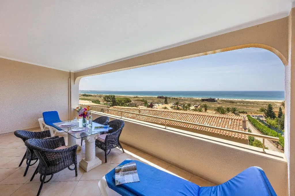 APARTMENT PENTHOUSE Room, Vila Palmeira, Algarve
