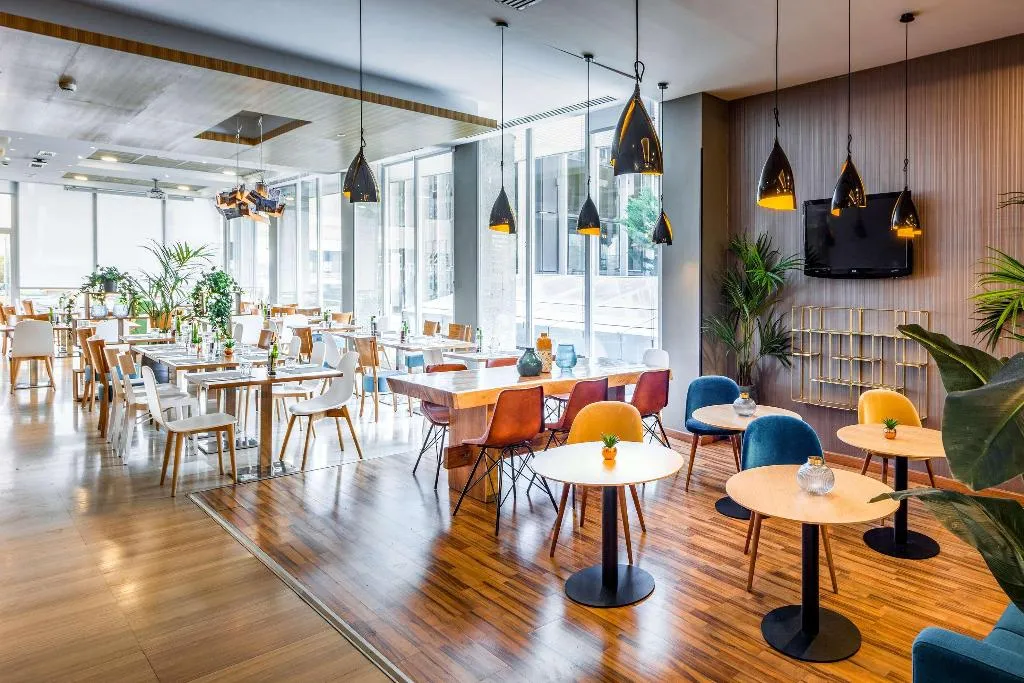 Restaurant, Hotel Madrid Chamartín Affiliated by Meliá, Madrid