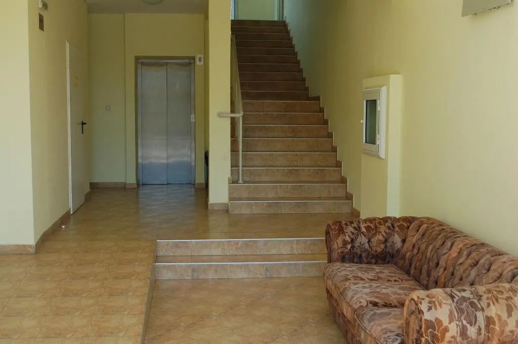 Lobby, Flores Park, Bourgas
