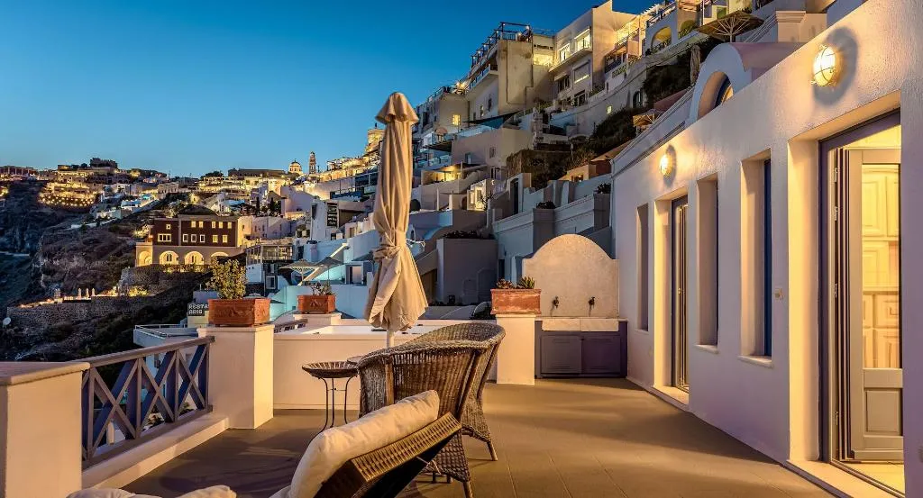 Room, Golden Grey Goose, Santorini