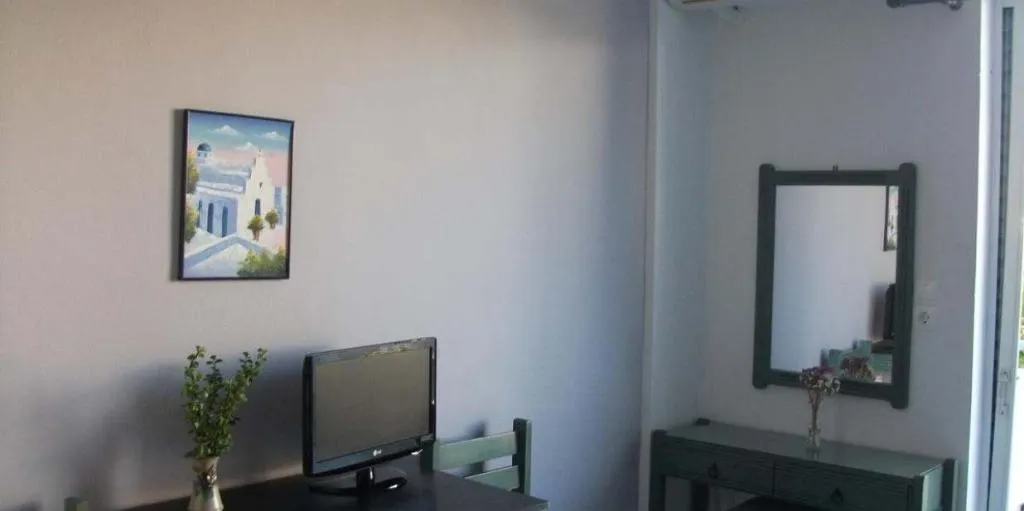 STUDIO CAPACITY 2 Room, Julia apartments, Crete