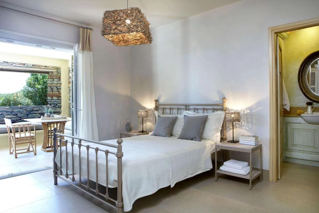 Room, Diles & Rinies, Mykonos