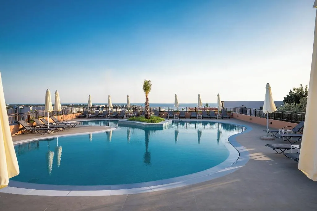 Sports and Entertainment, Hotel Pyriã¡, Crete