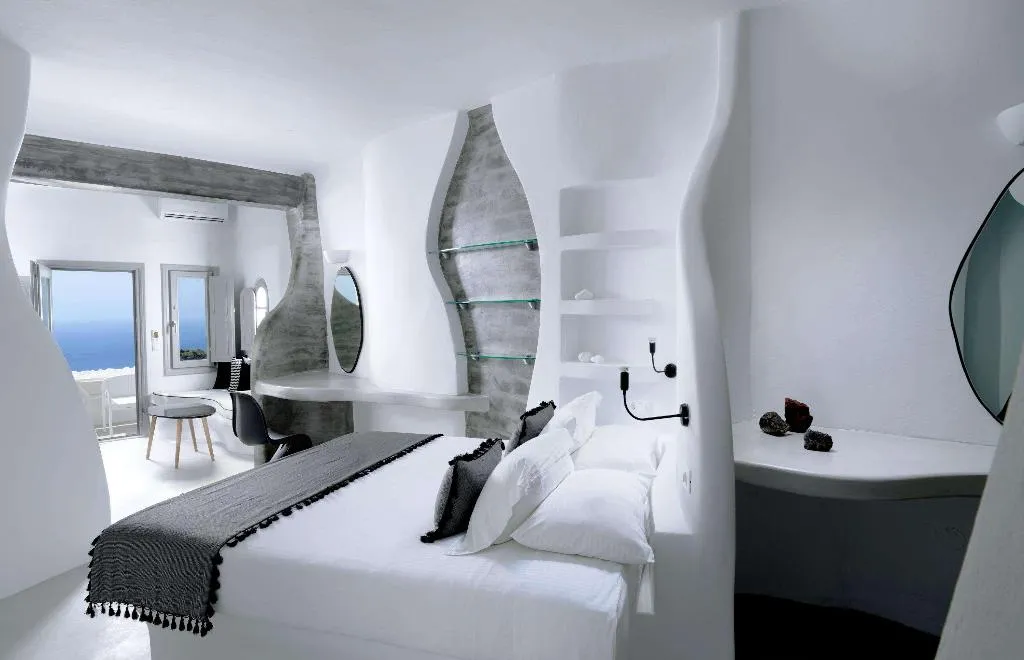 Room, Tholos Resort, Santorini